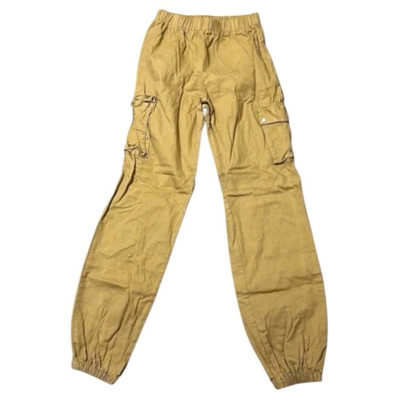 Pretty Little Thing Tan Cargo Pants Size 4 with pockets and cuffed ankles - Picture 1 of 8